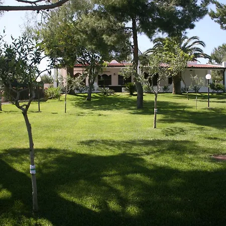 Villaggio Idra 2*