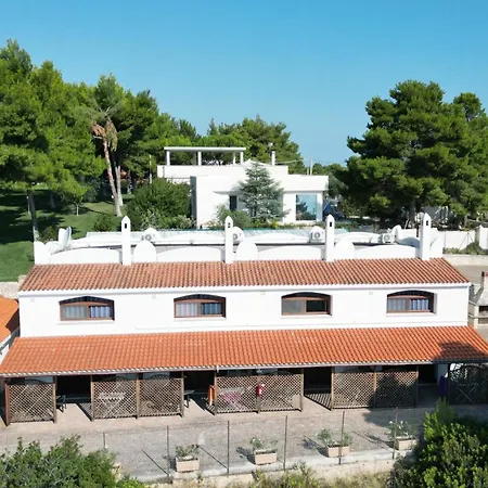 Villaggio Idra 2* Βιέστε