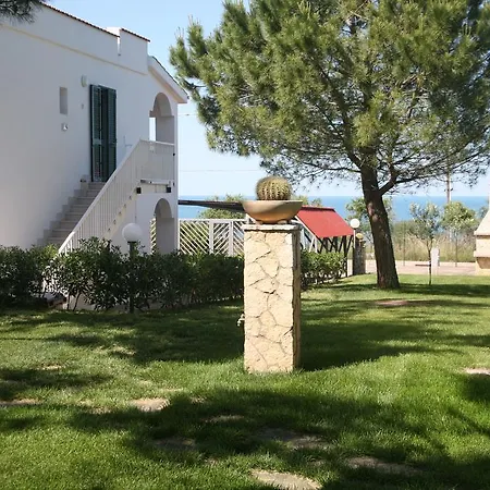 Villaggio Idra ホリデーパーク 2*