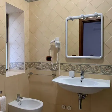 ホリデーパーク Villaggio Idra ヴィエステ